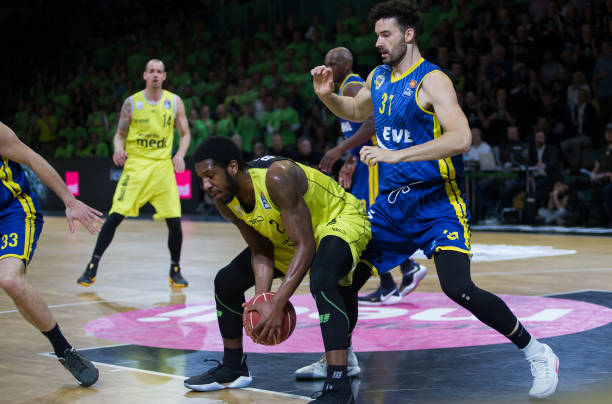 际舞台上的 际舞台上的