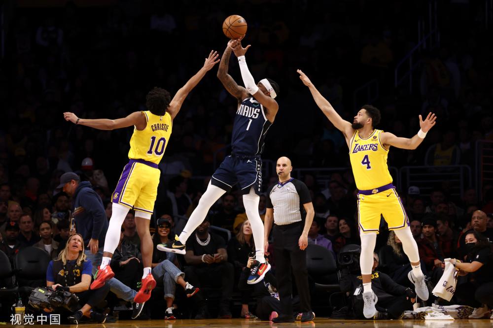 与此同时 与此同时